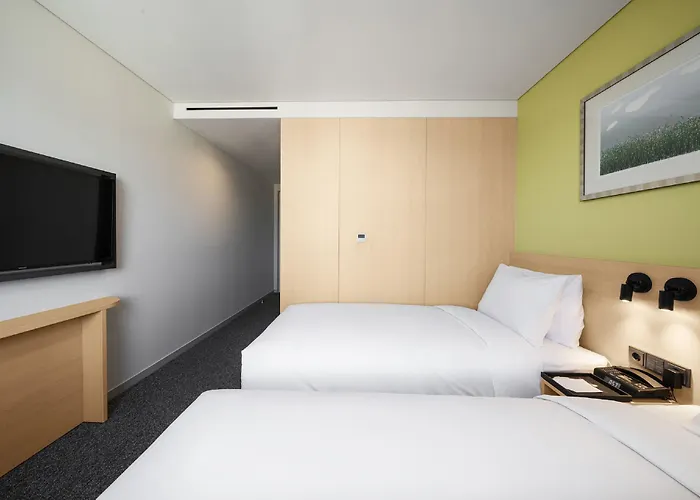 Nine Tree By Parnas Dongdaemun Hotel 4*