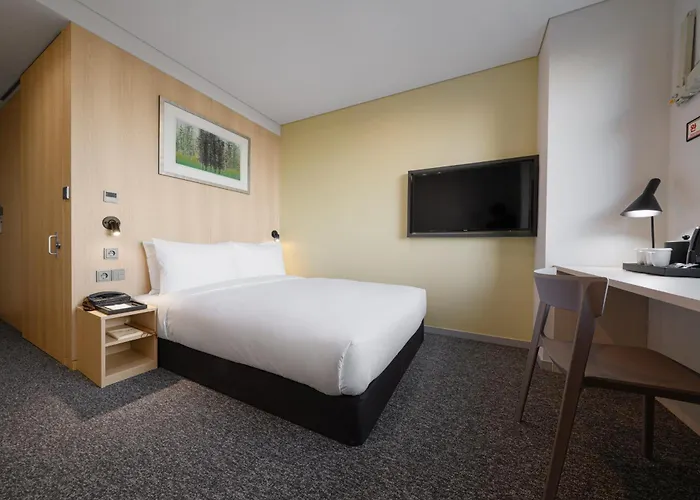 Nine Tree By Parnas Dongdaemun 4* Seul
