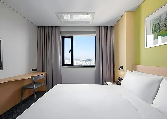 Nine Tree By Parnas Dongdaemun Hotel 4*